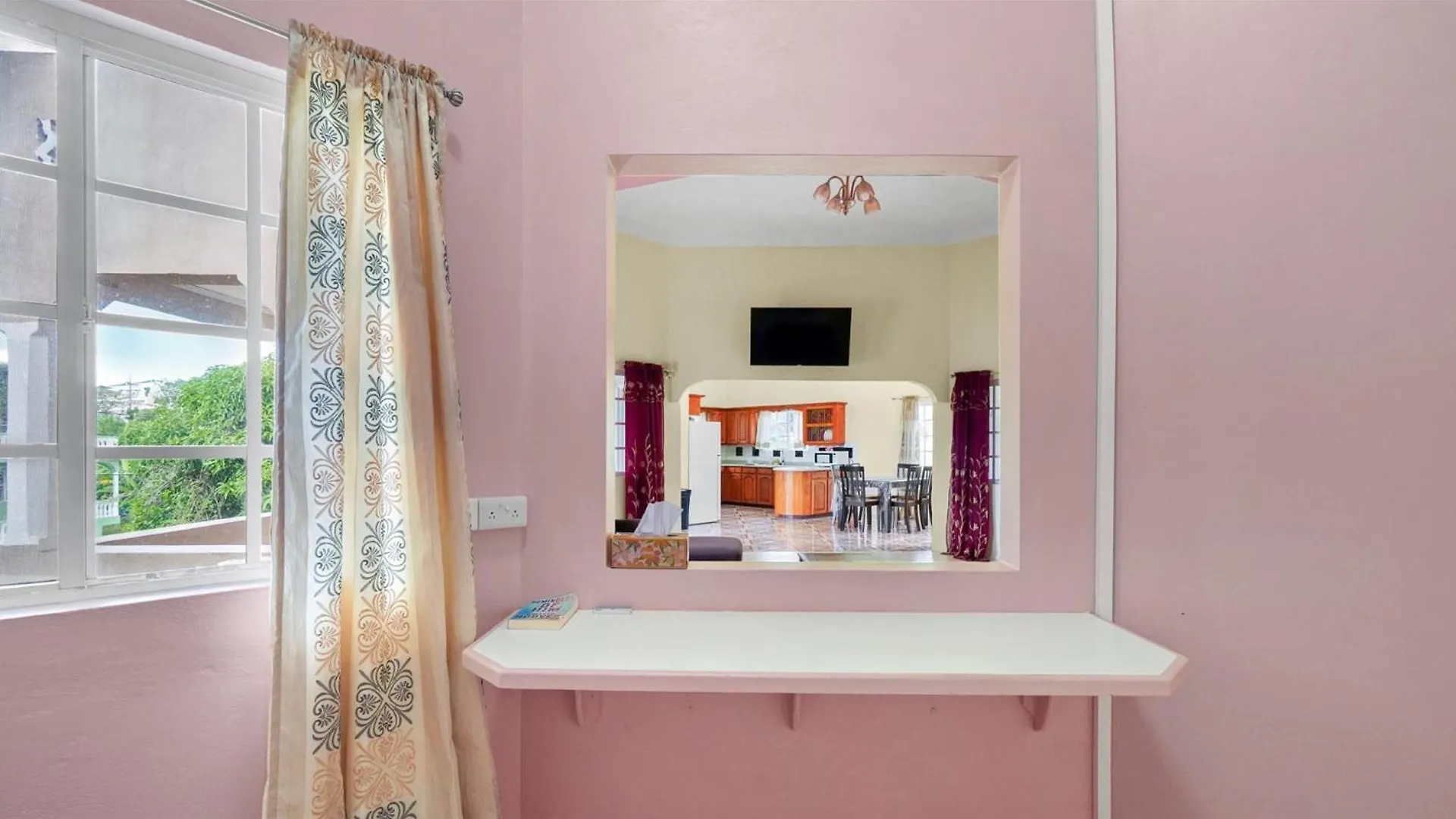 Kaibus Place- Quaint Quiet And Cosy Morne Rouge Apartment