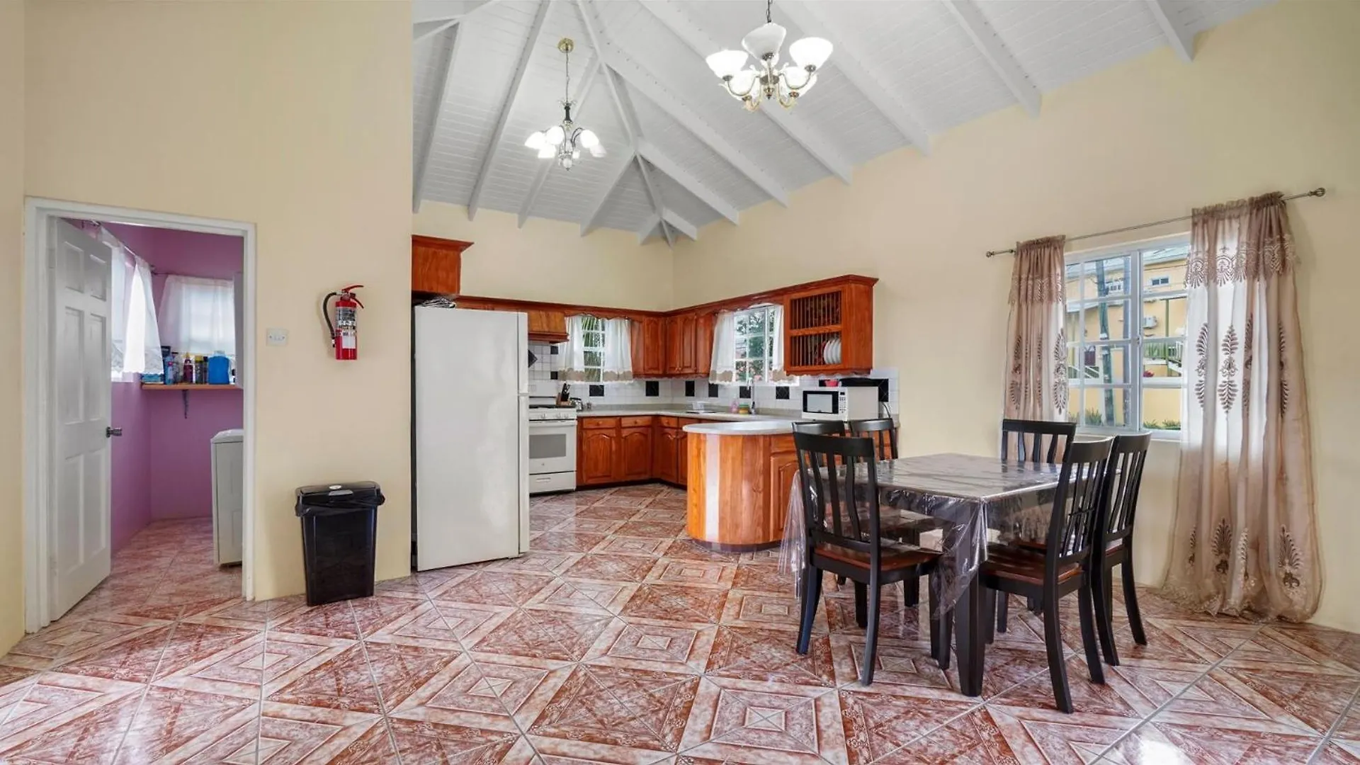 Apartment Kaibus Place- Quaint Quiet And Cosy Morne Rouge