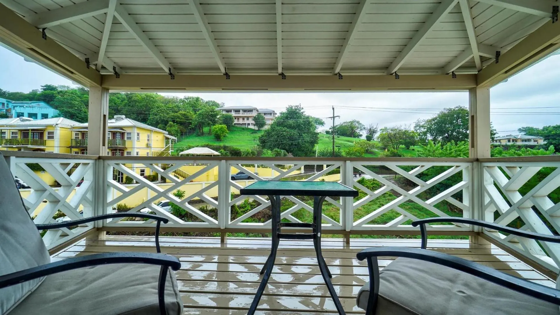 Apartment Kaibus Place- Quaint Quiet And Cosy Morne Rouge